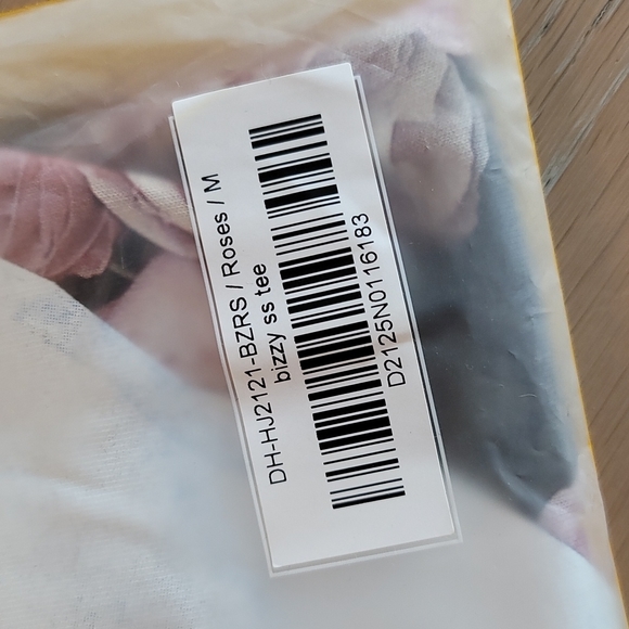 DREWHOUSE Roses Bizzy Tee - Picture 2 of 2